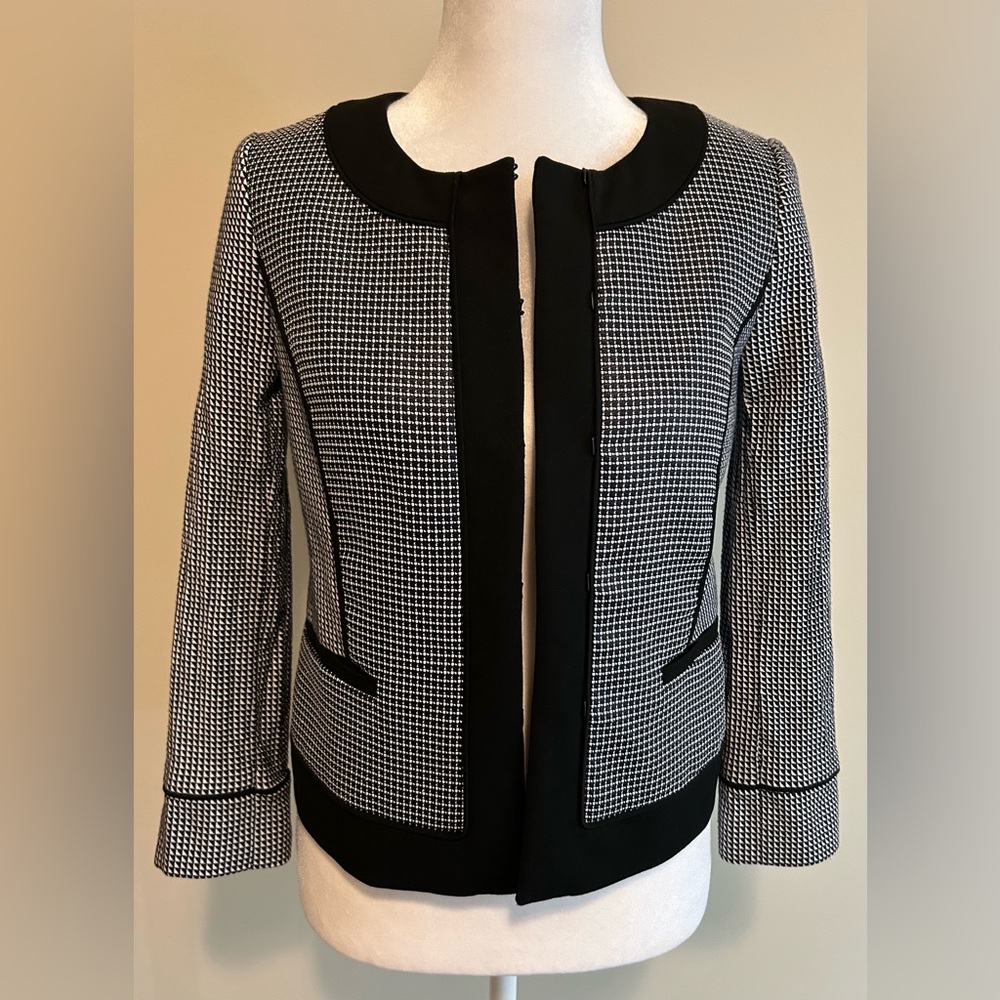 Ann Taylor White Houndstooth Jacket